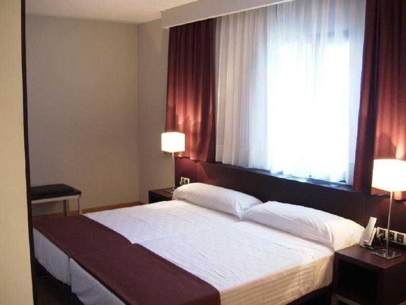 Hotel Plazaola Irurtzun Chambre photo
